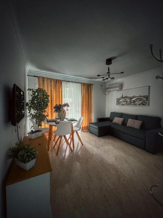 Loftriana Apartment Seville Ngoại thất bức ảnh